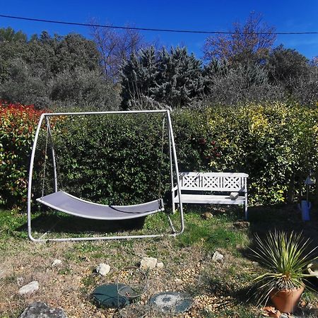 Entre Ventoux Et Luberon, Appartement Dans Maison. Malemort-du-Comtat Extérieur photo