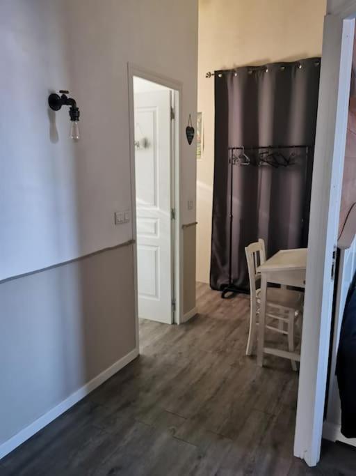 Entre Ventoux Et Luberon, Appartement Dans Maison. Malemort-du-Comtat Extérieur photo