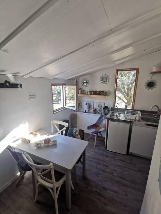 Entre Ventoux Et Luberon, Appartement Dans Maison. Malemort-du-Comtat Extérieur photo