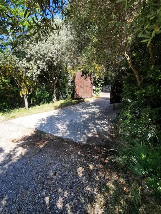 Entre Ventoux Et Luberon, Appartement Dans Maison. Malemort-du-Comtat Extérieur photo