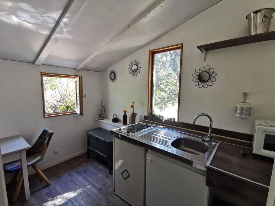Entre Ventoux Et Luberon, Appartement Dans Maison. Malemort-du-Comtat Extérieur photo